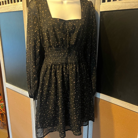 Aeropostale Dresses & Skirts - Aeropostale Black Pleated Sundress with Bishop Sleeves